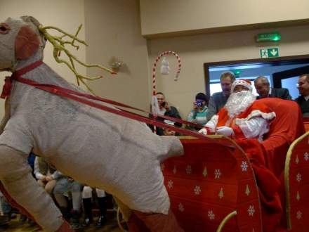 Mikołaj spotkał się z dziećmi w Bąkowie